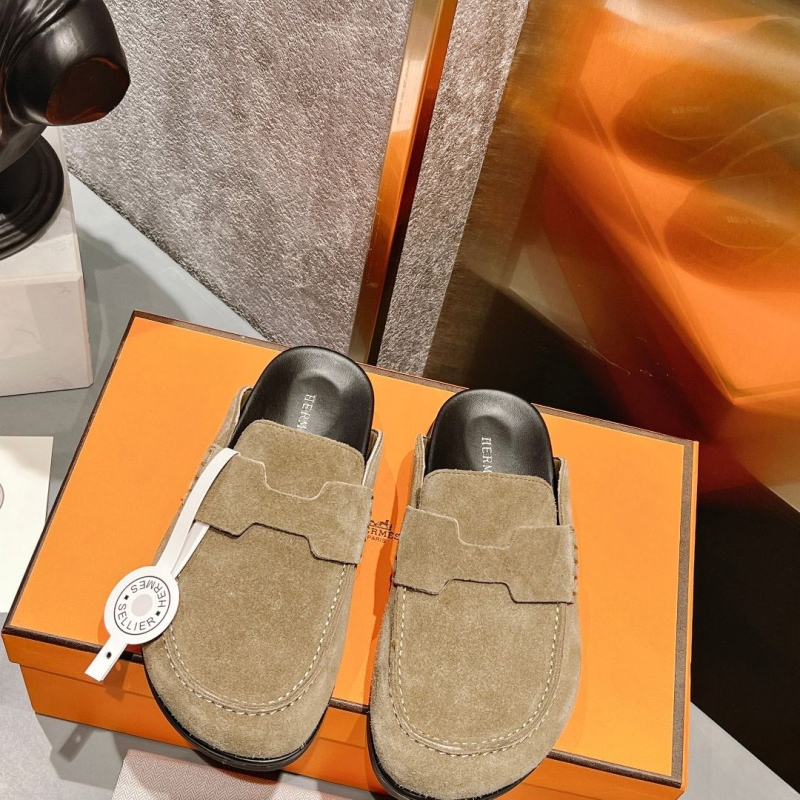 H**mes slippers